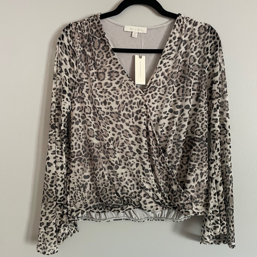 Eri + Ali Wrap‎ Top Women XS Grey Leopard Mesh Bell Sleeve Anthropologie Boho